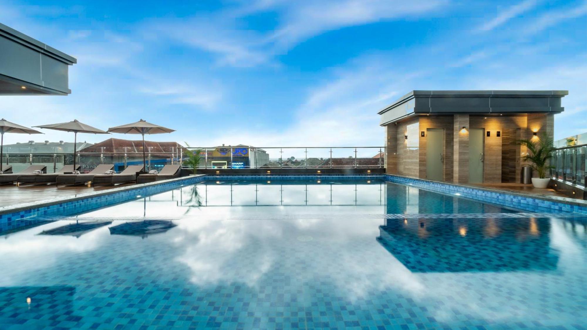City Of Aventus Hotel - Denpasar מראה חיצוני תמונה