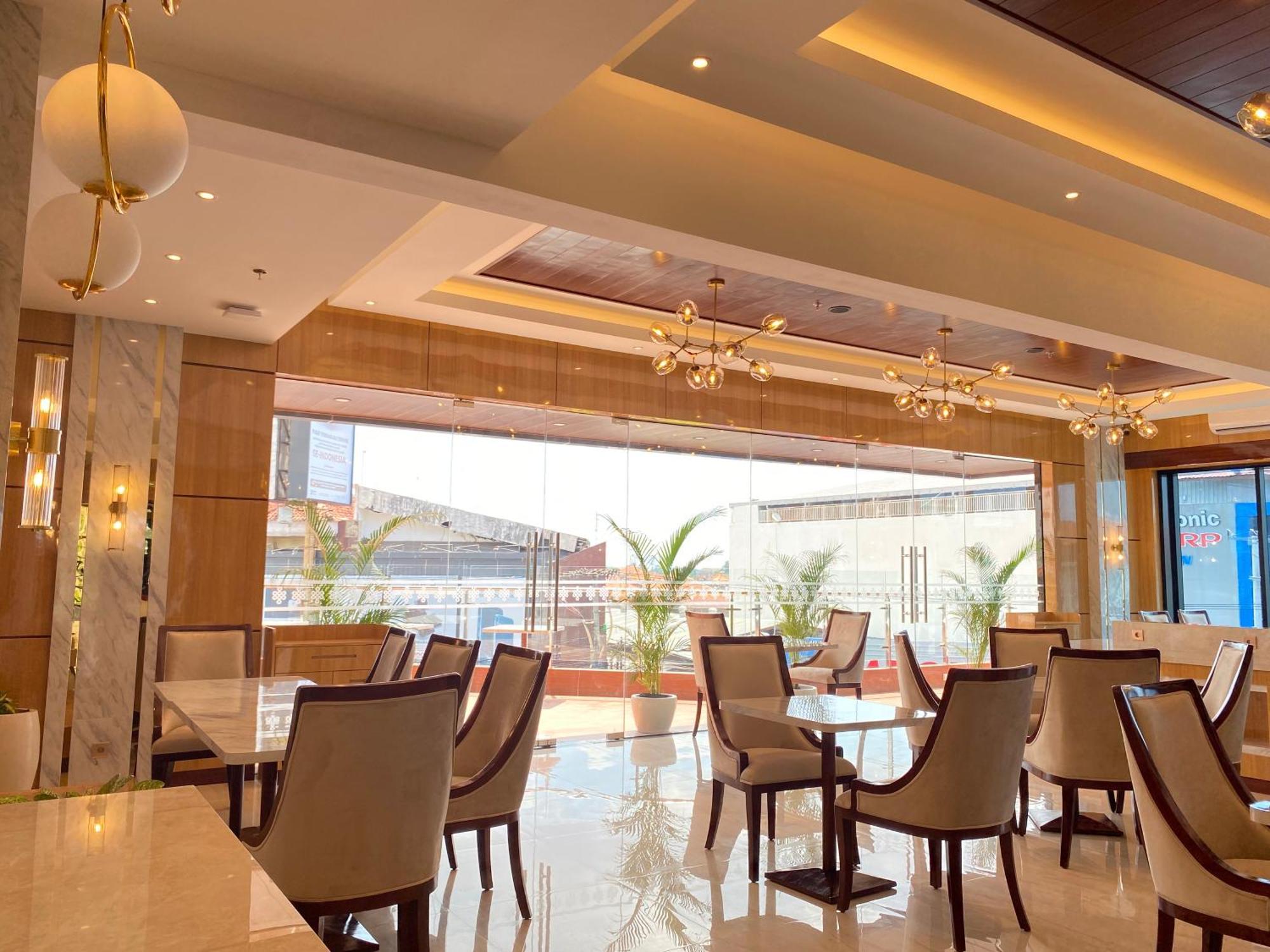City Of Aventus Hotel - Denpasar מראה חיצוני תמונה